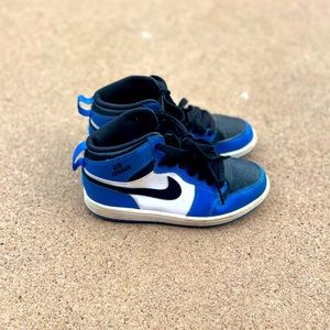 Nike Air Jordan 1 Mid